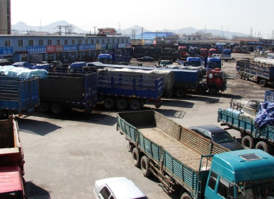 钢都配货站——宁远物流院内