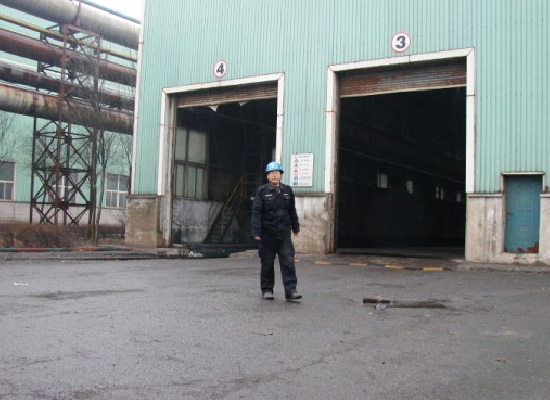 鞍钢股份无缝厂---3号生产线，提货现场实地图片，由装货协调员王呈新负责业务