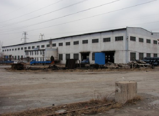鞍山市钢材现货市场---内部开卷厂门前实地图片