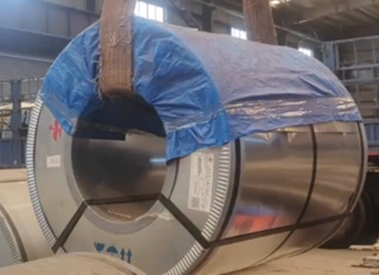 钢都物流公司给鞍钢客户装载钢卷到全国各地厂家！