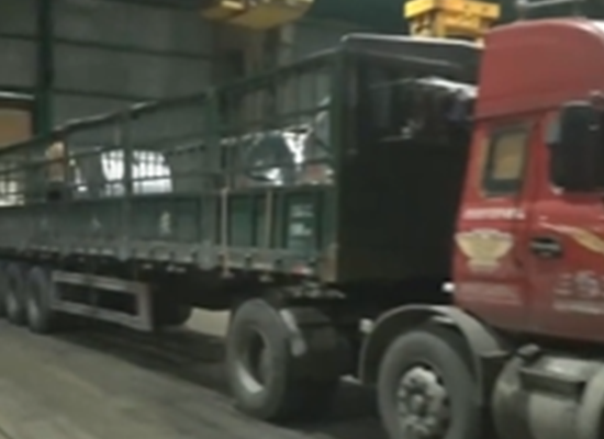 给辽宁某企业装载3000吨铝制品到湖北襄阳地区发货！