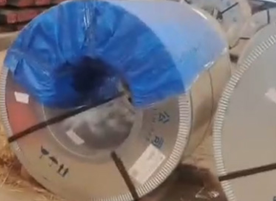 钢都物流公司给鞍钢客户装载钢卷到全国各地厂家！